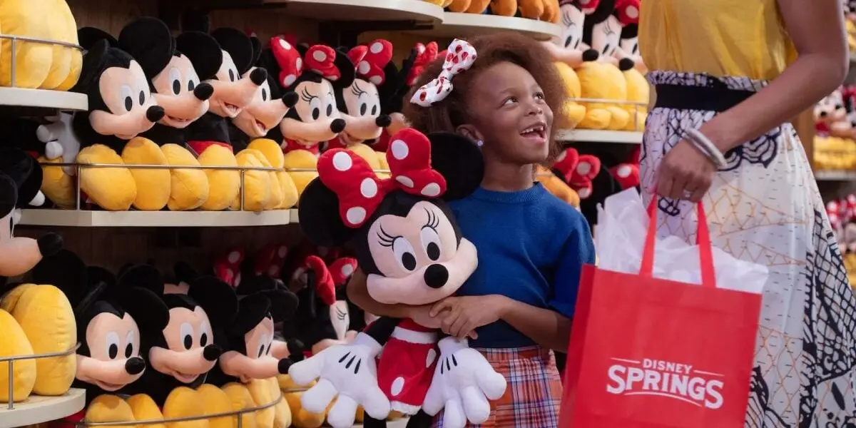 Disney a restrâns utilizarea cardurilor de cadou: ce trebuie să știi înainte să mergi la parc